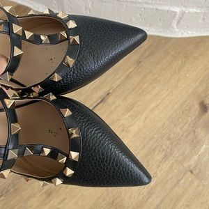 Valentino Rockstud size 40 (fits true 8.5)